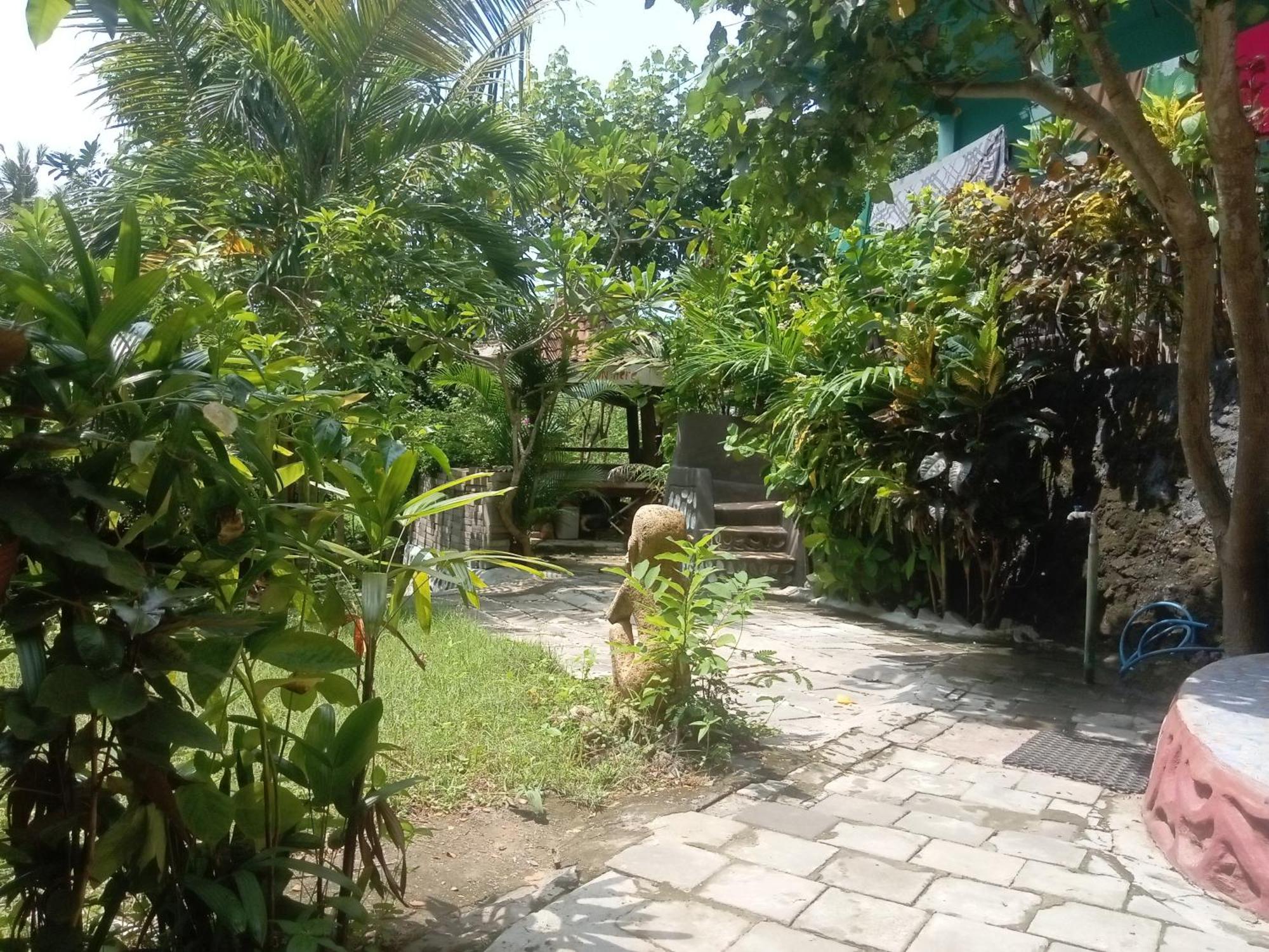 Breeze Hostel Kuta  Exterior foto