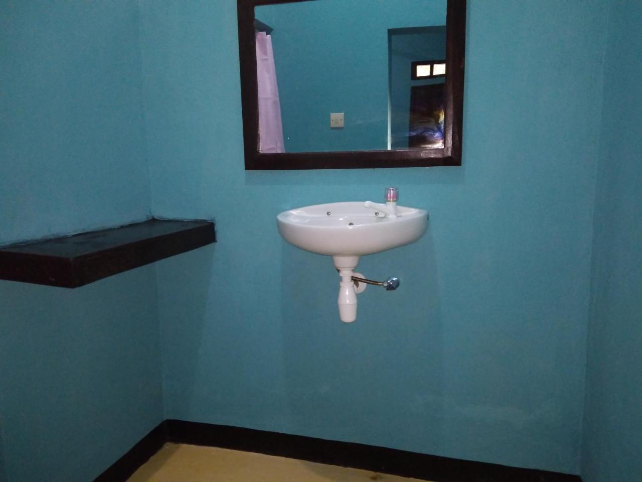 Breeze Hostel Kuta  Exterior foto